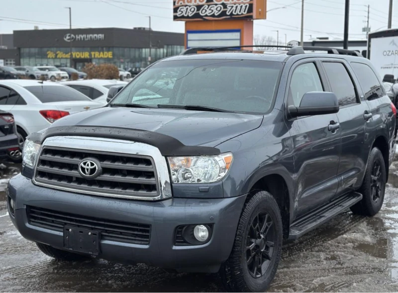 Toyota Sequoia 5.7* V8* ПОДГРЕВ* КАМЕРА* КЕЙЛЕС* 