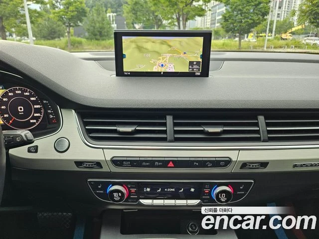Audi Q7 | TOP SERVICE, снимка 16 - Автомобили и джипове - 55712320