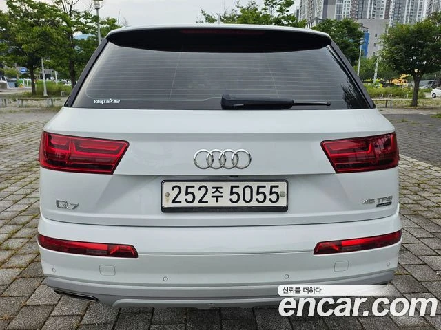 Audi Q7 | TOP SERVICE, снимка 6 - Автомобили и джипове - 55712320