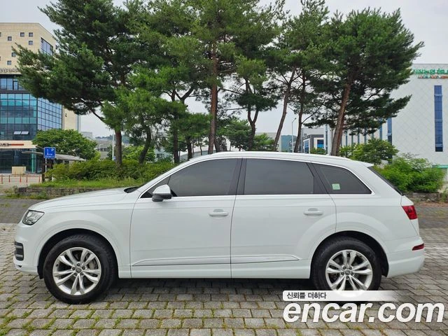 Audi Q7 | TOP SERVICE, снимка 4 - Автомобили и джипове - 55712320