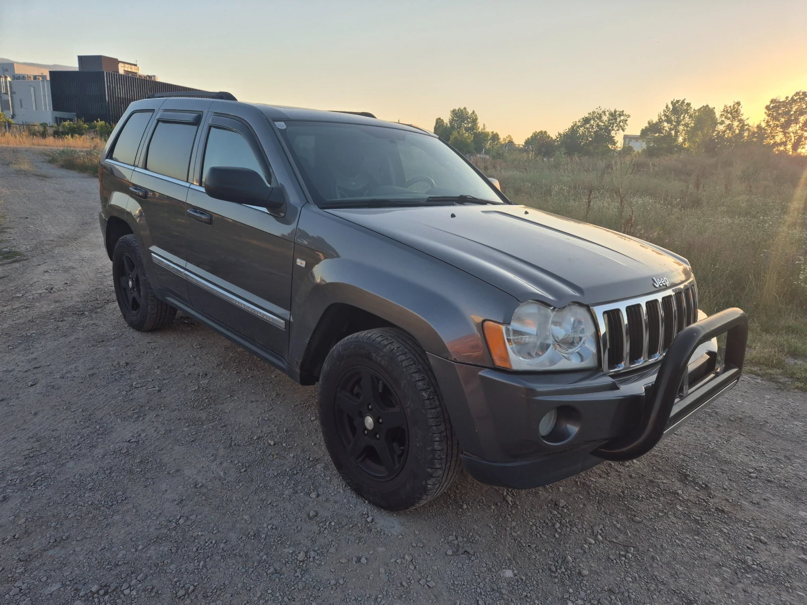 Jeep Grand cherokee  - изображение 3