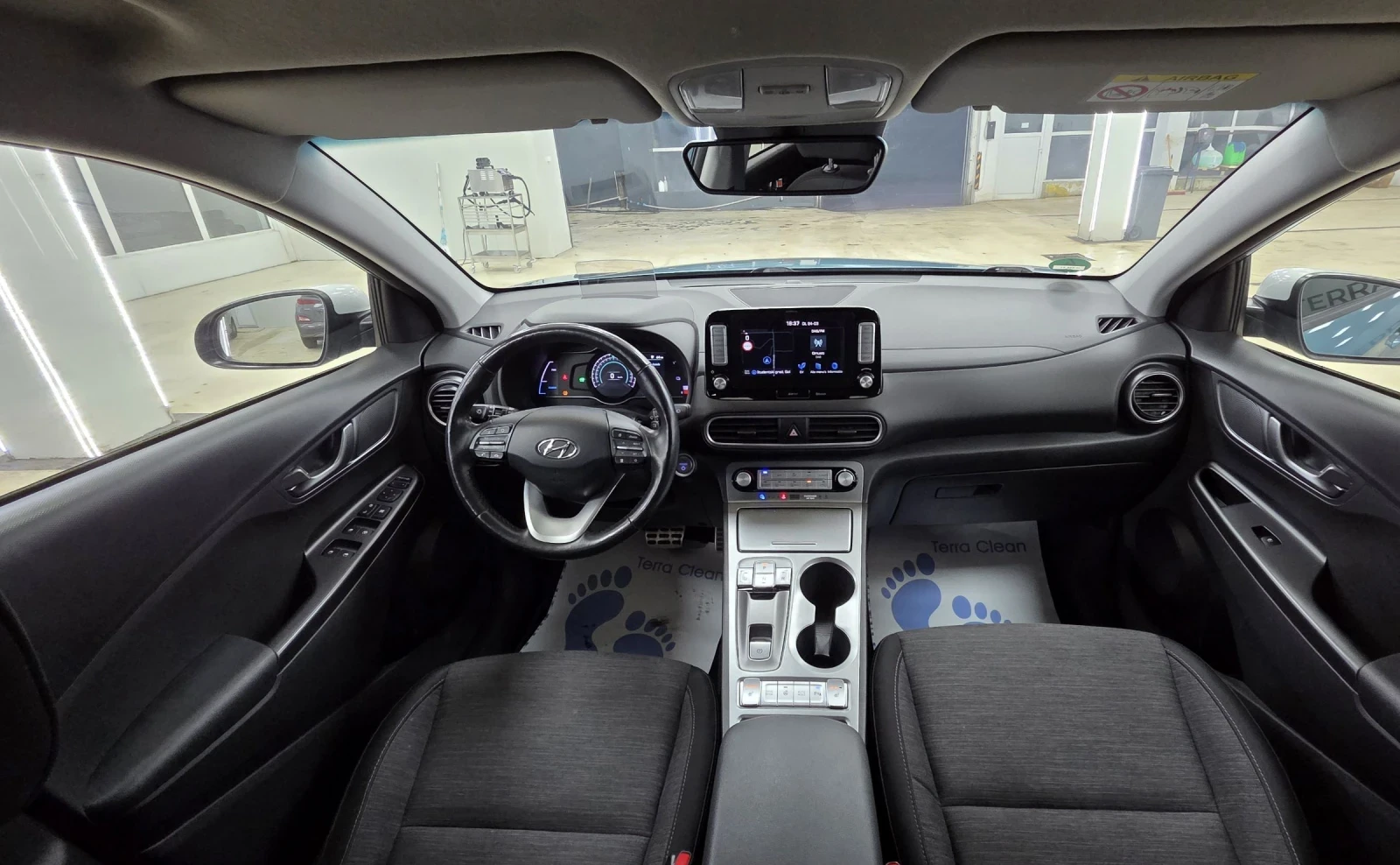 Hyundai Kona 64KWh/SOH100%, снимка 12 - Автомобили и джипове - 53965366