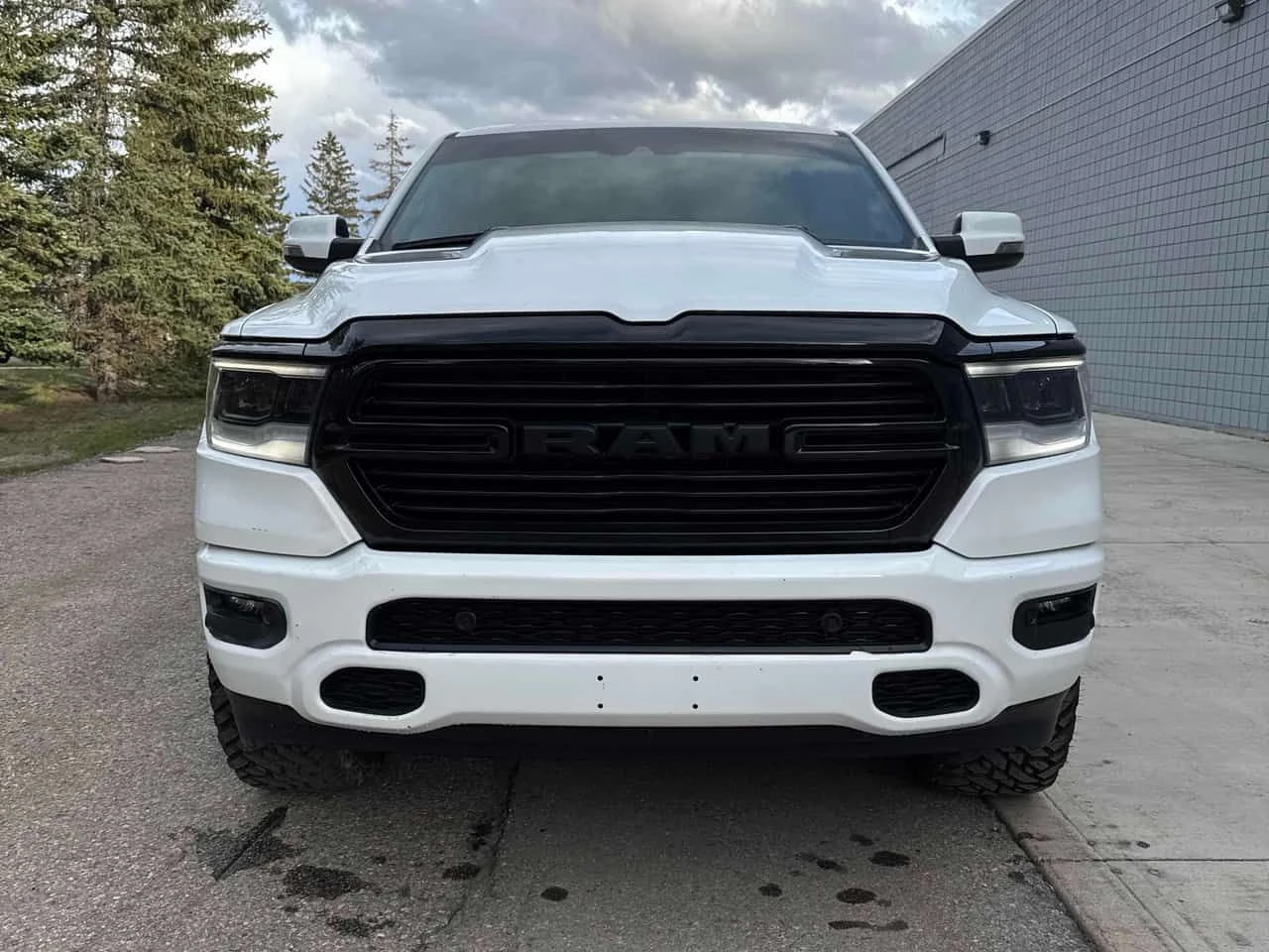 Dodge RAM 1500 * SPORT * 5.7 * ПОДГРЕВИ * PANO * ПАМЕТ, снимка 6 - Автомобили и джипове - 54643547