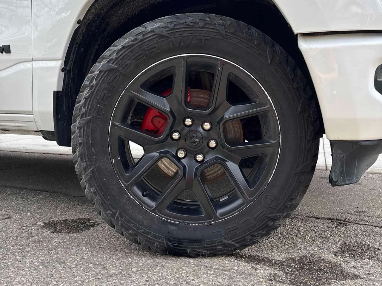 Dodge RAM 1500 * SPORT * 5.7 * ПОДГРЕВИ * PANO * ПАМЕТ, снимка 13 - Автомобили и джипове - 54643547