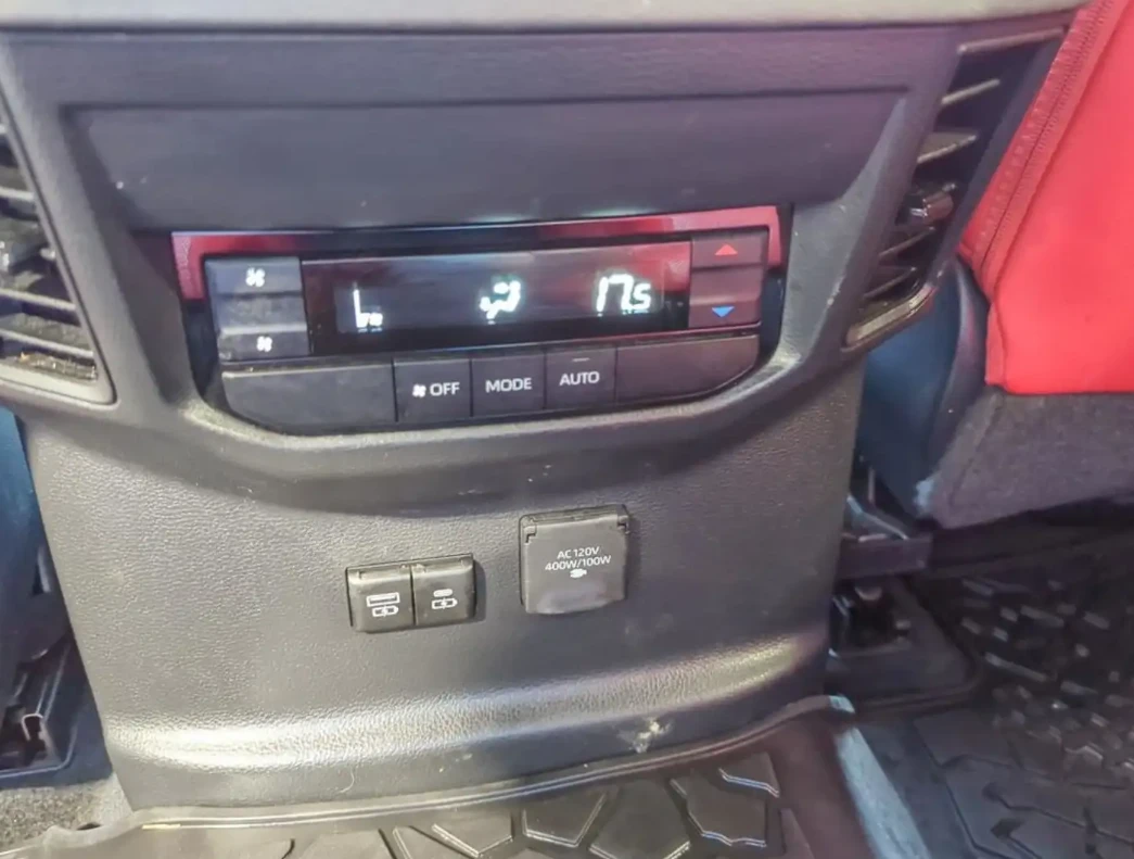Toyota Sequoia TRD PRO* * FULL* * ОФИЦИАЛНО ПРЕДСТАВИТЕЛСТВО , снимка 13 - Автомобили и джипове - 55069270