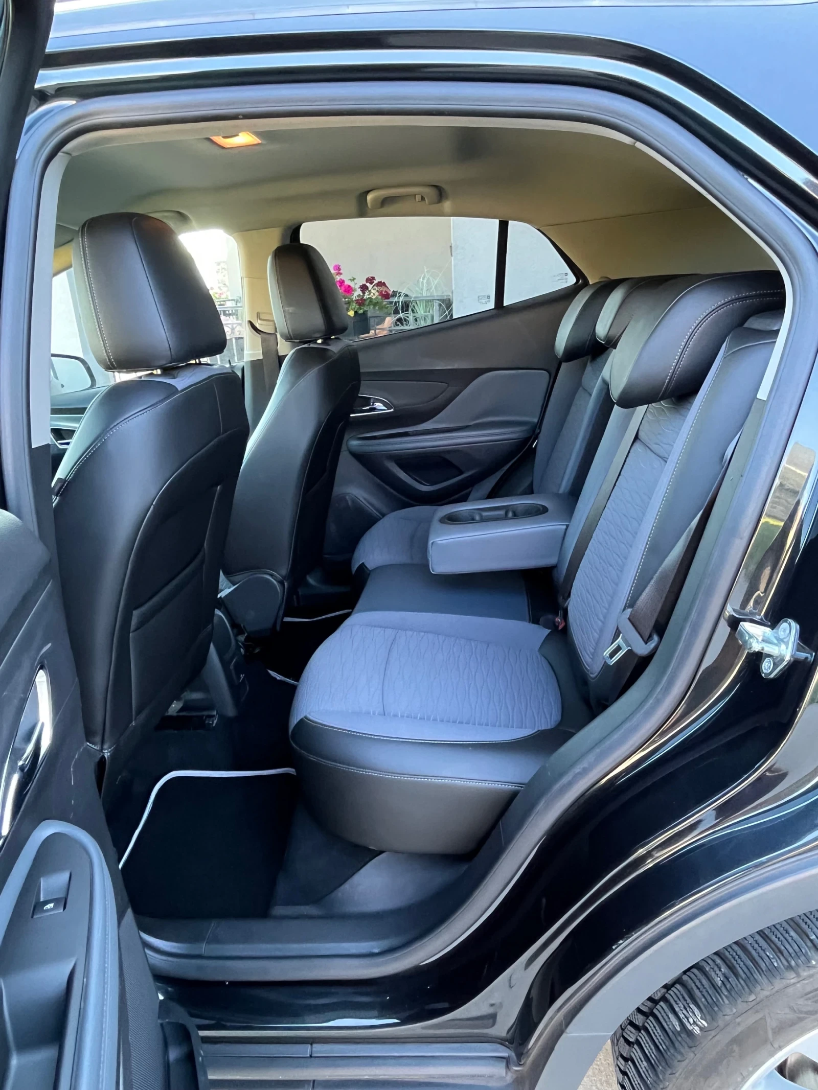 Opel Mokka 1.4 фабрична газ, снимка 16 - Автомобили и джипове - 55243628