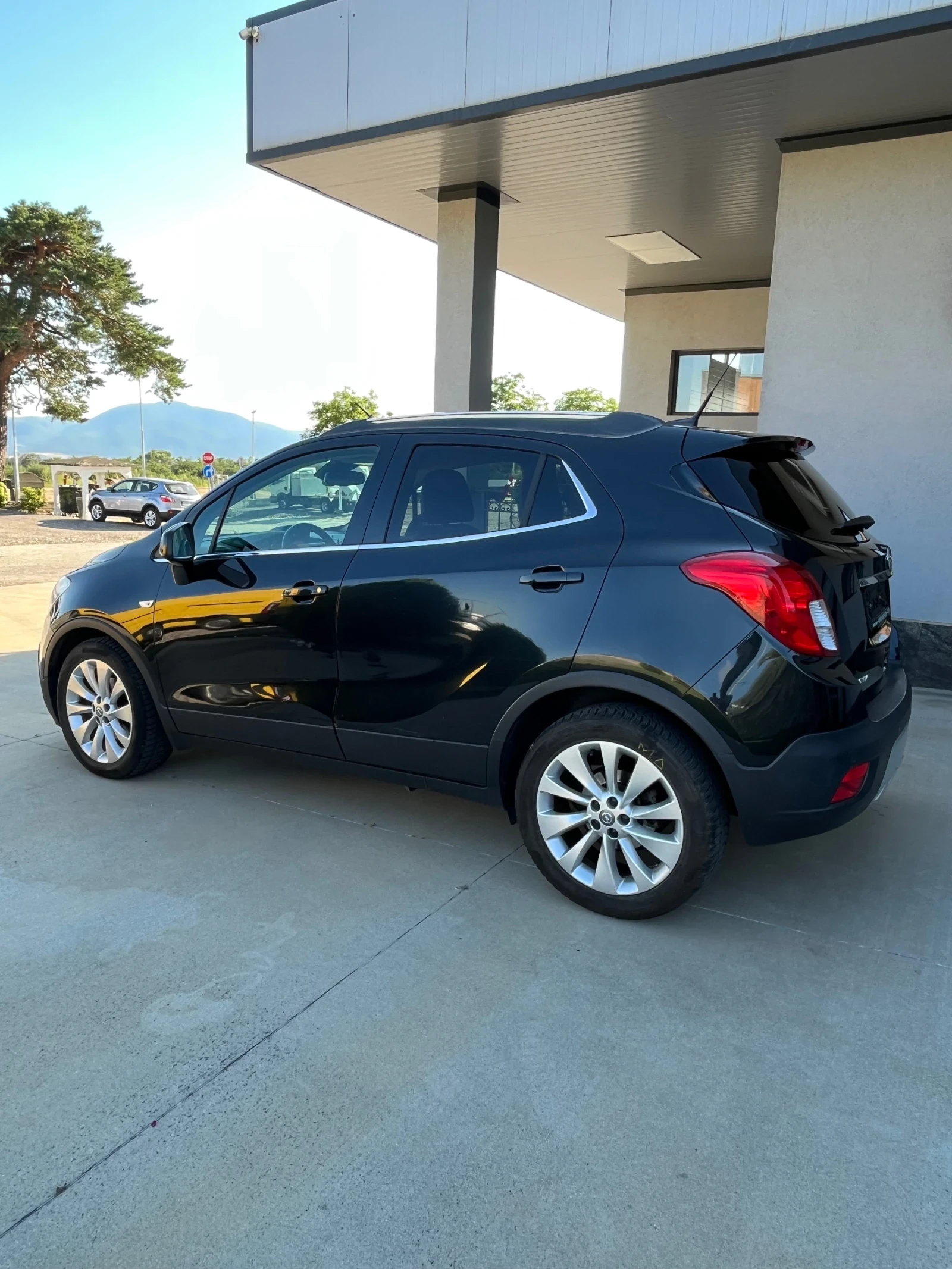 Opel Mokka 1.4 фабрична газ, снимка 8 - Автомобили и джипове - 55243628