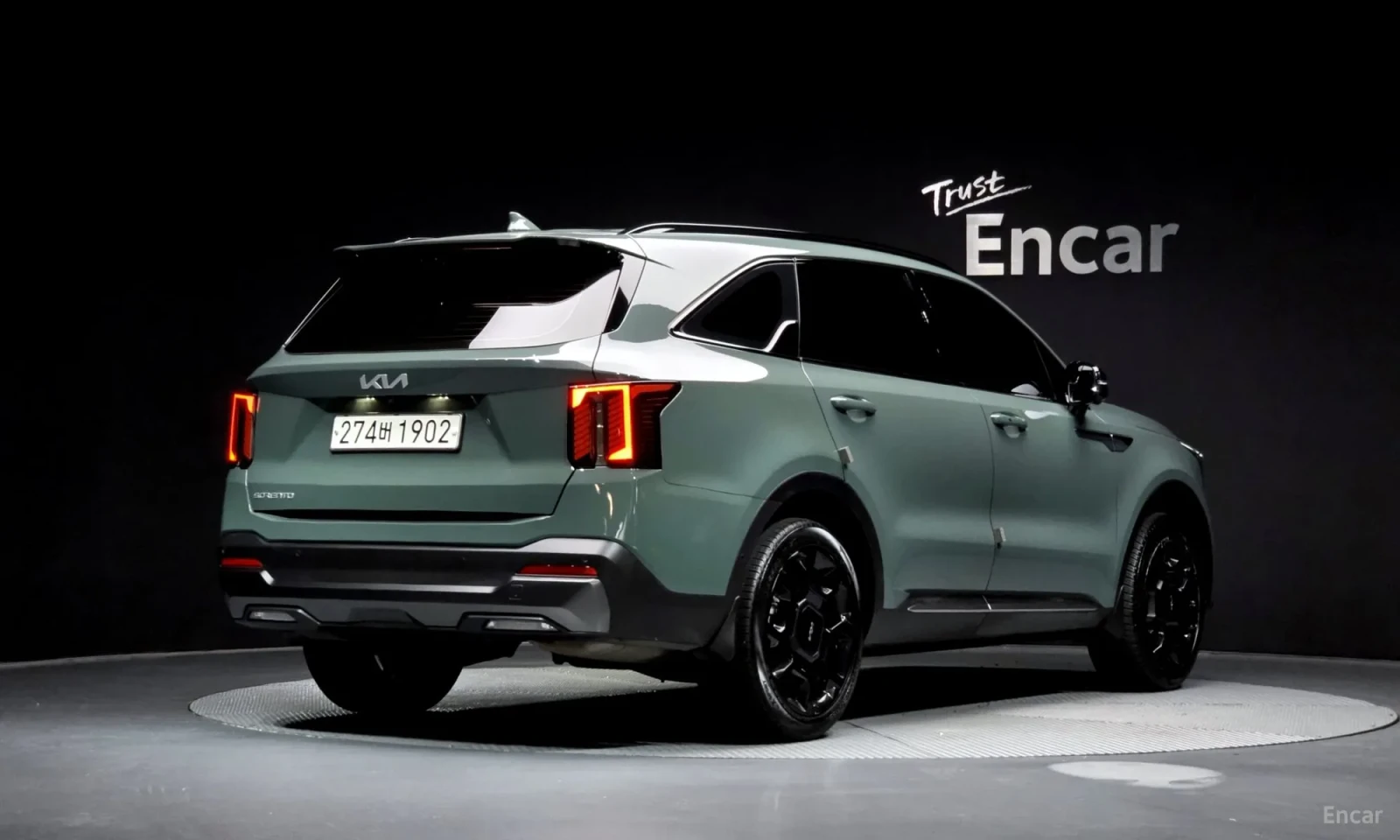 Kia Sorento 2.2d\Ексклюзивен цвят\Топ оферта, снимка 2 - Автомобили и джипове - 55585586