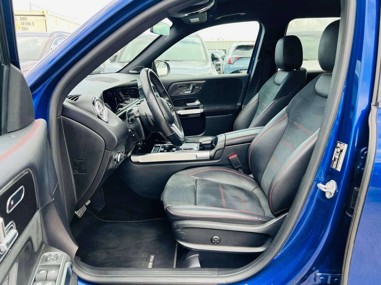 Mercedes-Benz GLB * 250 250 | 4MATIC | No Accidents | Sunroof * CARF | Mobile.bg � ����������� 13