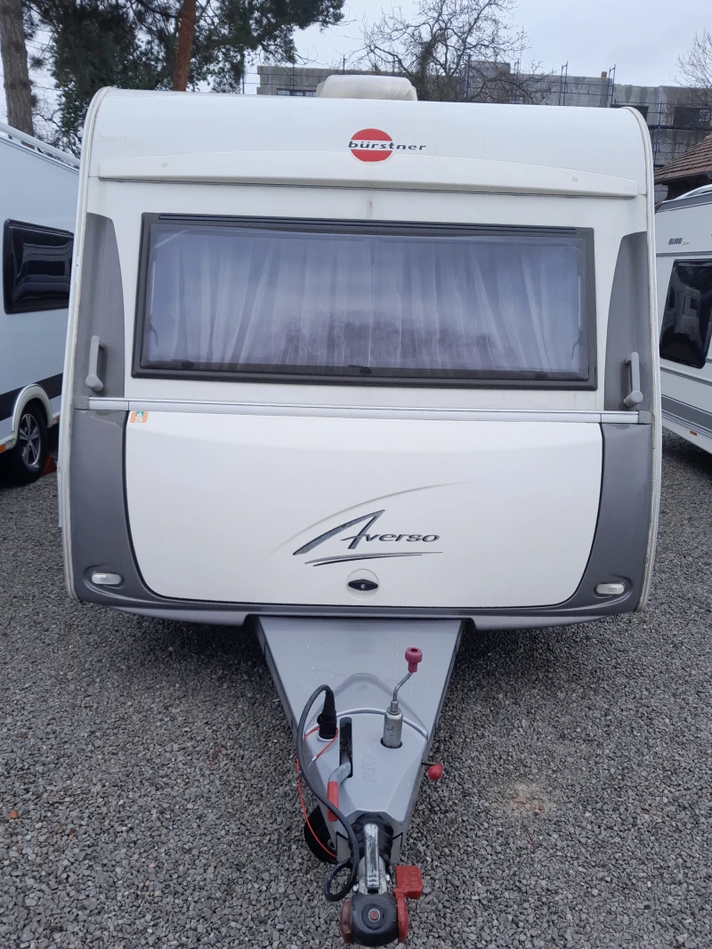 Каравана Burstner Аверсо 500 TL, снимка 2 - Каравани и кемпери - 53235353