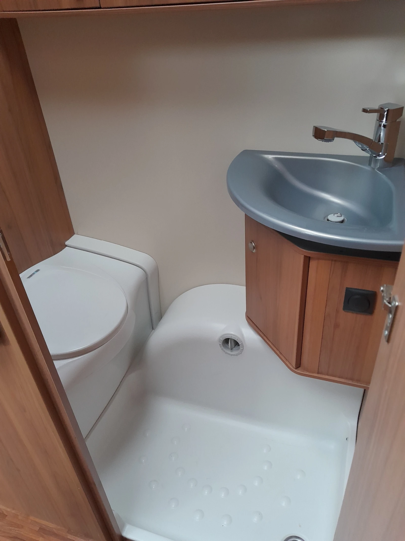 Каравана Bursner Аверсо 500 TL - изображение 10