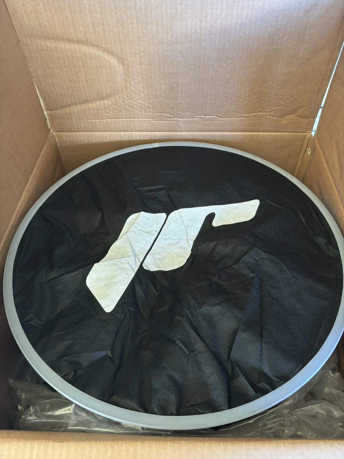 ���� � ������ 245/35R19 �� Renault Megane | Mobile.bg � ����������� 2