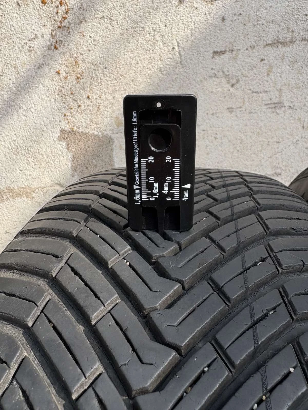 ���� 215/65R17 | Mobile.bg � ����������� 1