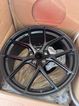 Гуми с джанти Vredestein 245/35R19