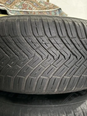 Гуми Всесезонни 215/65R17, снимка 4 - Гуми и джанти - 53681004