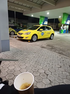 Opel Astra J, снимка 1