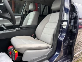 Mercedes-Benz C 320 Подгрев/ НАВИ , снимка 8