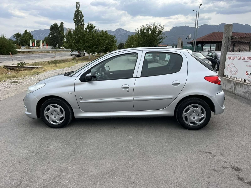 Peugeot 206 PLUS 1.4I 70кс 119 000 км КЛИМАТИК, снимка 6 - Автомобили и джипове - 47044176