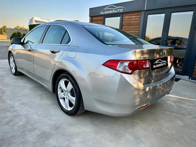 Honda Accord 2.0 i-VTEC* XENON* AUTO, снимка 3 - Автомобили и джипове - 47378452