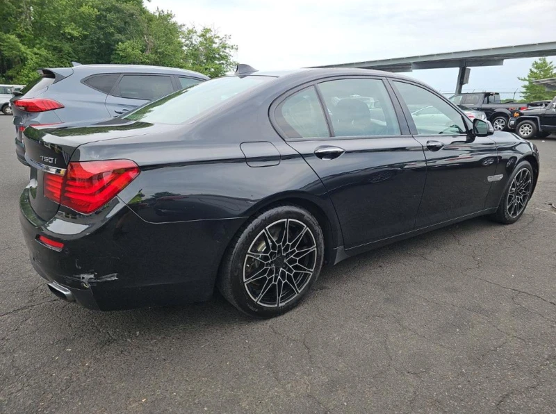 BMW 750 xDrive M SPORT LINE, снимка 4 - Автомобили и джипове - 47434666