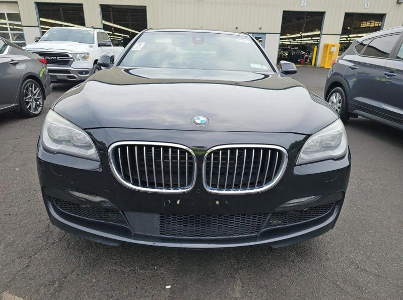 BMW 750 xDrive M SPORT LINE, снимка 3 - Автомобили и джипове - 47434666