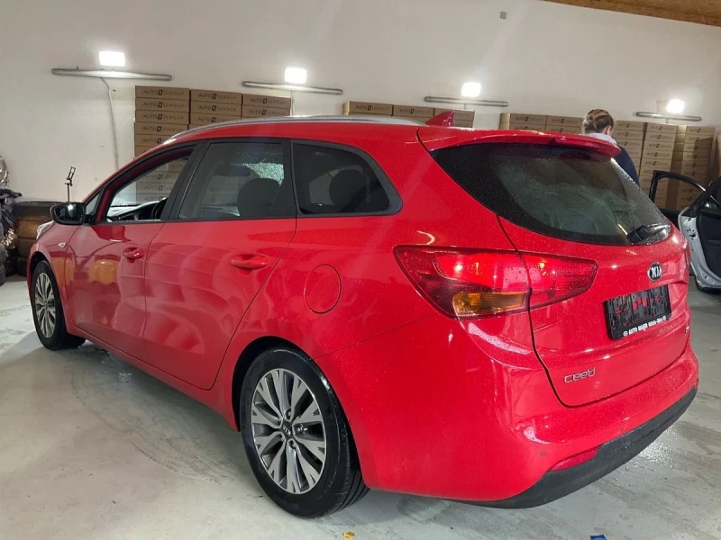 Kia Ceed, снимка 3 - Автомобили и джипове - 49105717