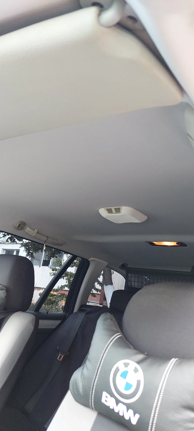 BMW 320, снимка 10 - Автомобили и джипове - 52285319