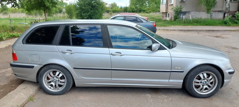 BMW 320, снимка 4 - Автомобили и джипове - 52285319