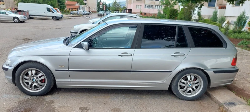 BMW 320, снимка 3 - Автомобили и джипове - 52285319