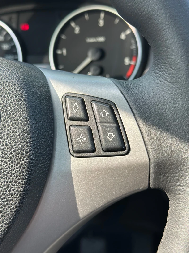 BMW 120 НАВИГАЦИЯ/ПОДГРЕВ/ПАРКТРОНИК, снимка 12 - Автомобили и джипове - 50832004