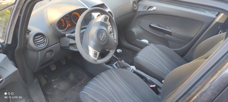 Opel Corsa 1.2, снимка 8 - Автомобили и джипове - 52776919