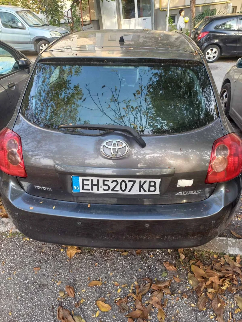 Toyota Auris, снимка 2 - Автомобили и джипове - 52368780