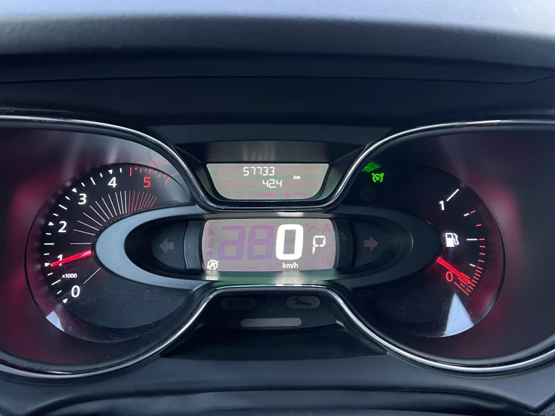 Renault Captur 1.5dCi Euro6 = 57000km= Automatic, снимка 16 - Автомобили и джипове - 52841872