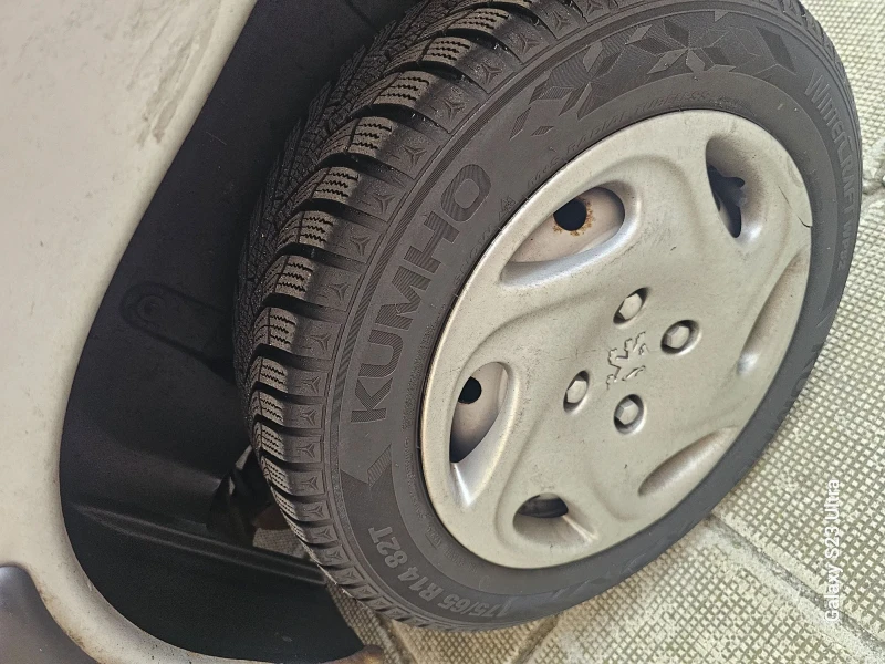 Peugeot Partner 1.6 Бензин НОВ ВНОС, снимка 4 - Автомобили и джипове - 52878729