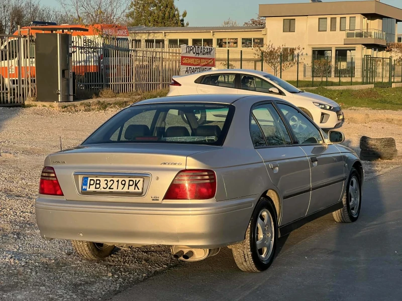 Honda Accord 1.6i, снимка 15 - Автомобили и джипове - 53114561