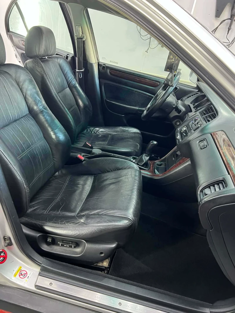 Honda Accord 1.6i, снимка 11 - Автомобили и джипове - 53114561