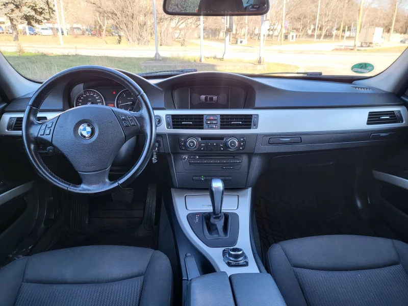 BMW 325 Facelift , снимка 13 - Автомобили и джипове - 53273666