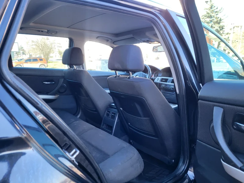 BMW 325 Facelift , снимка 12 - Автомобили и джипове - 53273666