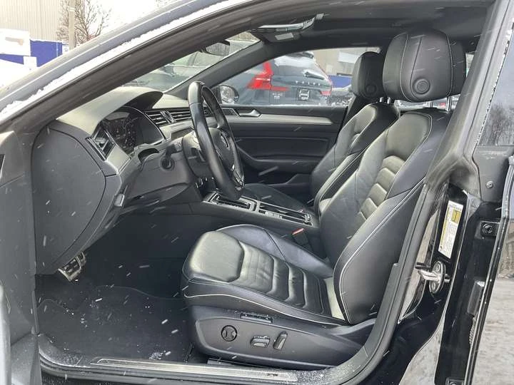 VW Arteon 4Motion SEL w/ R-Line - LTHR! NAV! BACK-UP CAM! BS, снимка 9 - Автомобили и джипове - 54340349