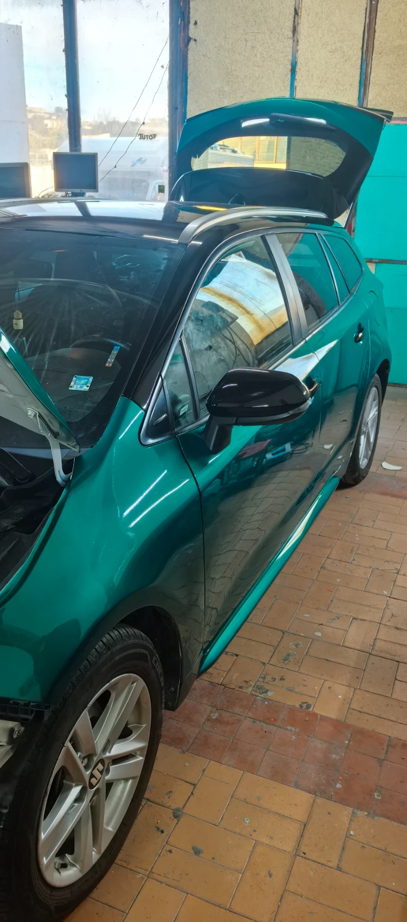 Suzuki Swace, снимка 12 - Автомобили и джипове - 56244012