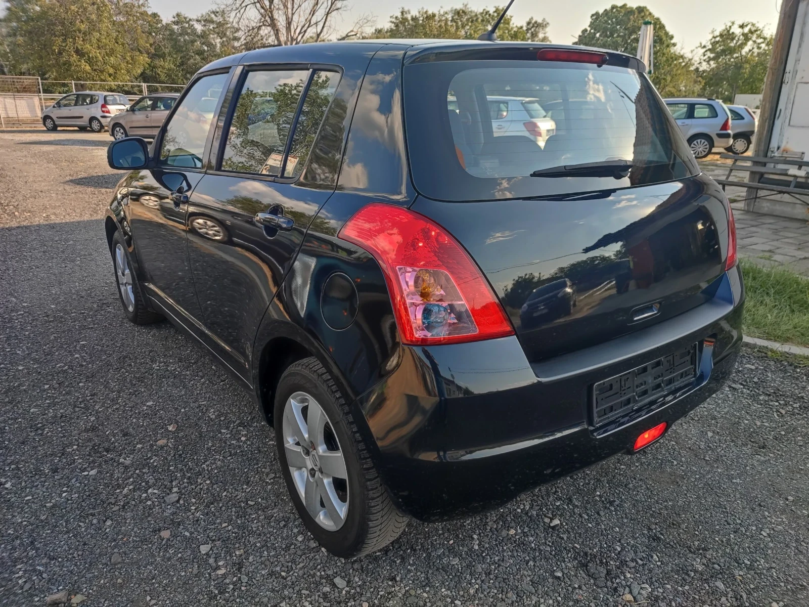 Suzuki Swift 1.3 FACE 4x4 - изображение 5