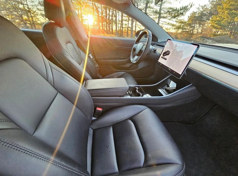 Tesla Model 3  44   | Mobile.bg   11