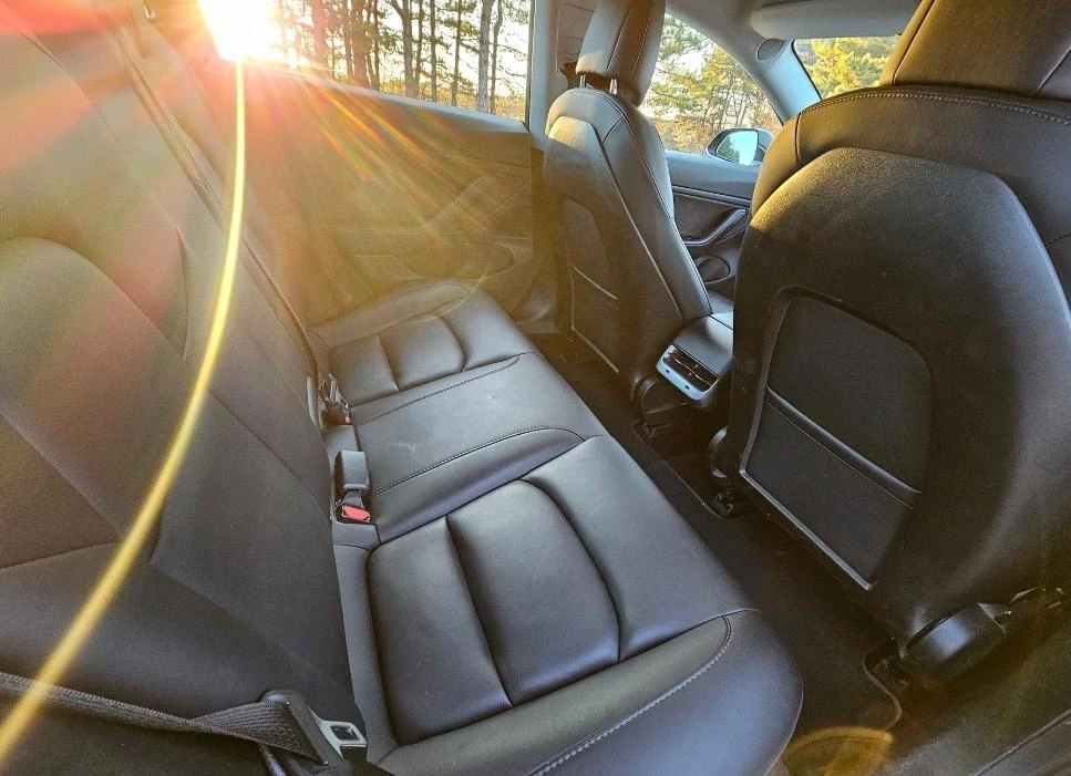 Tesla Model 3  44   | Mobile.bg   12