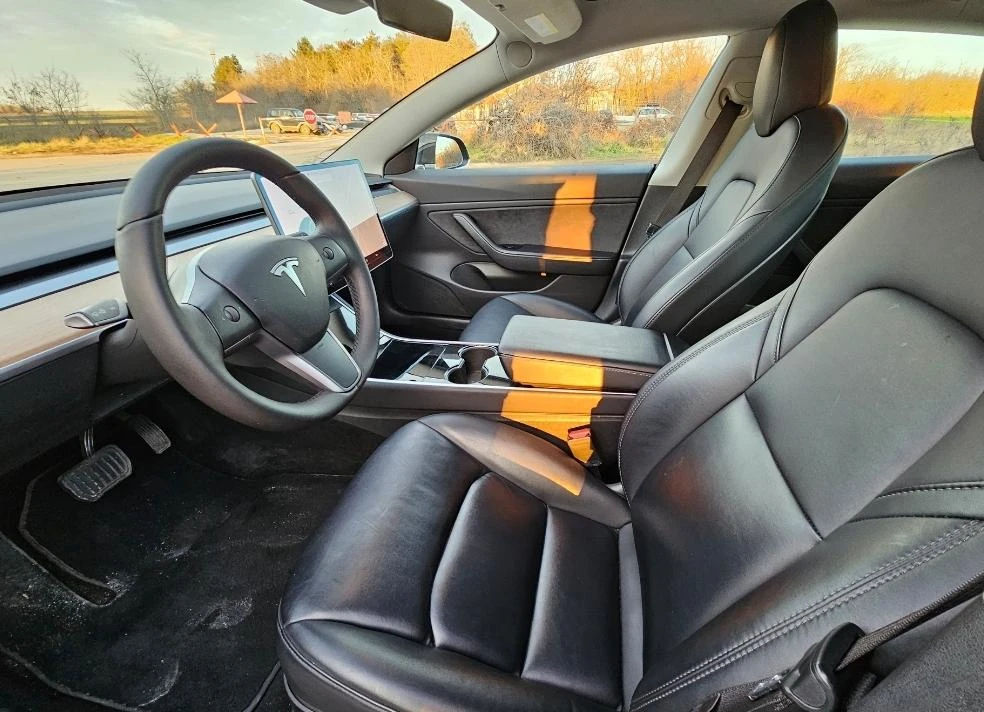 Tesla Model 3  44   | Mobile.bg   15