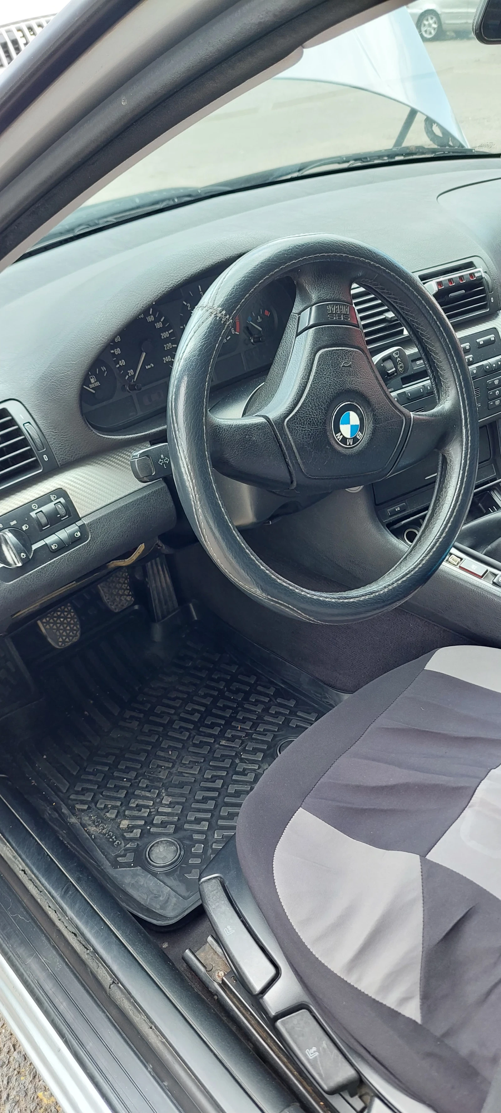 BMW 320  - изображение 8