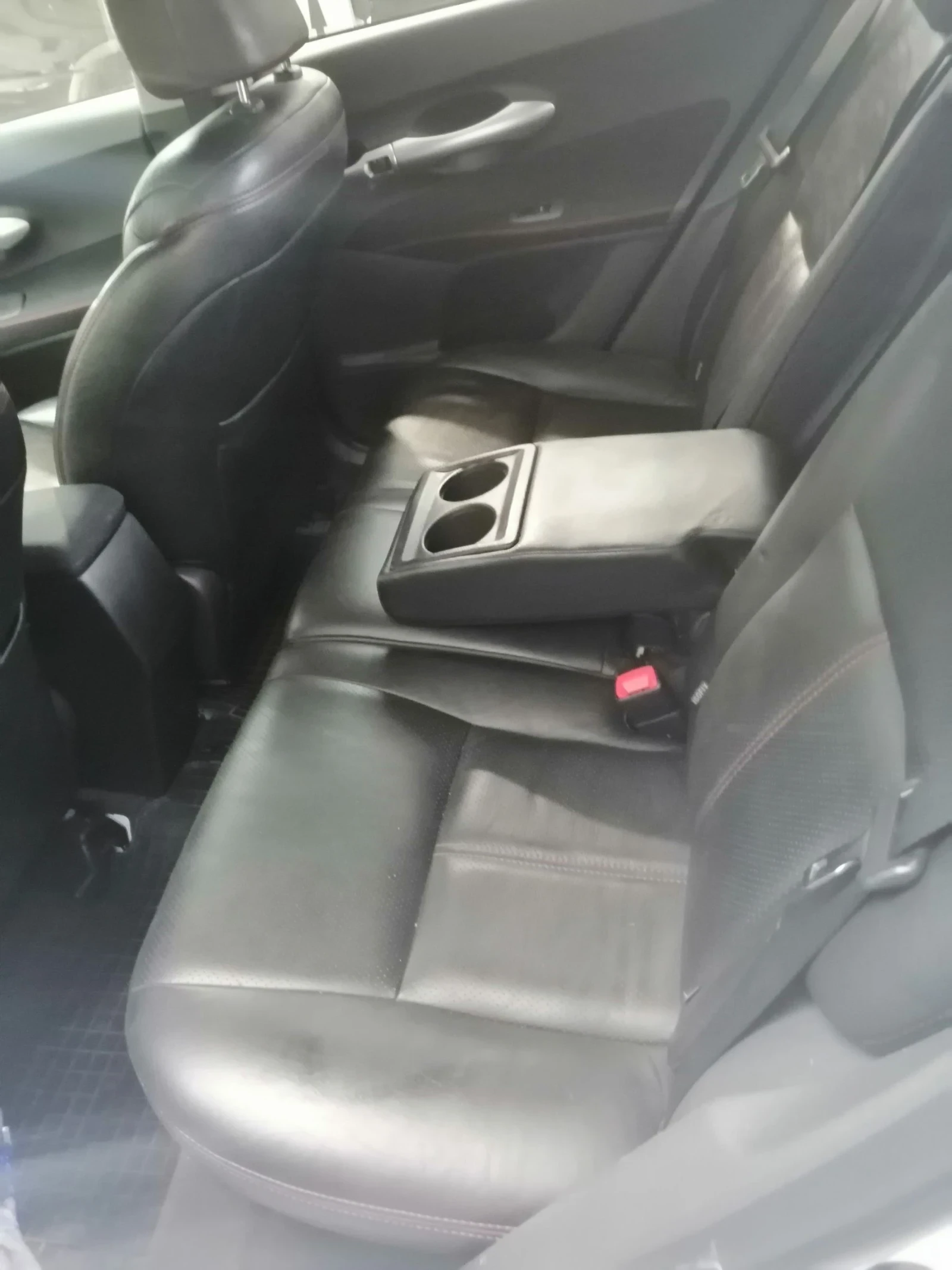 Toyota Auris  - изображение 5