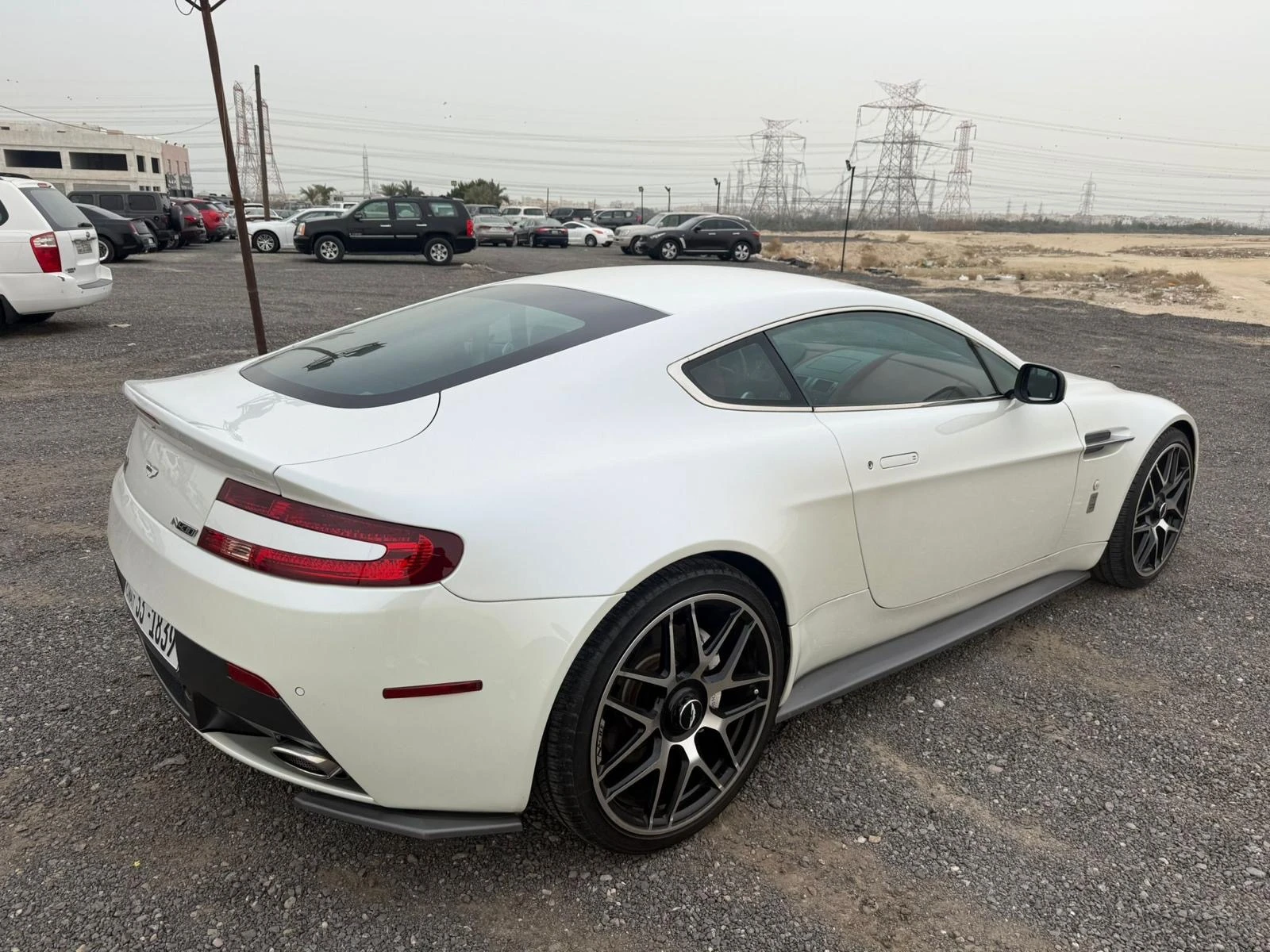 Aston Martin Vanquish ��������* ��� ����* *  | Mobile.bg � ����������� 11
