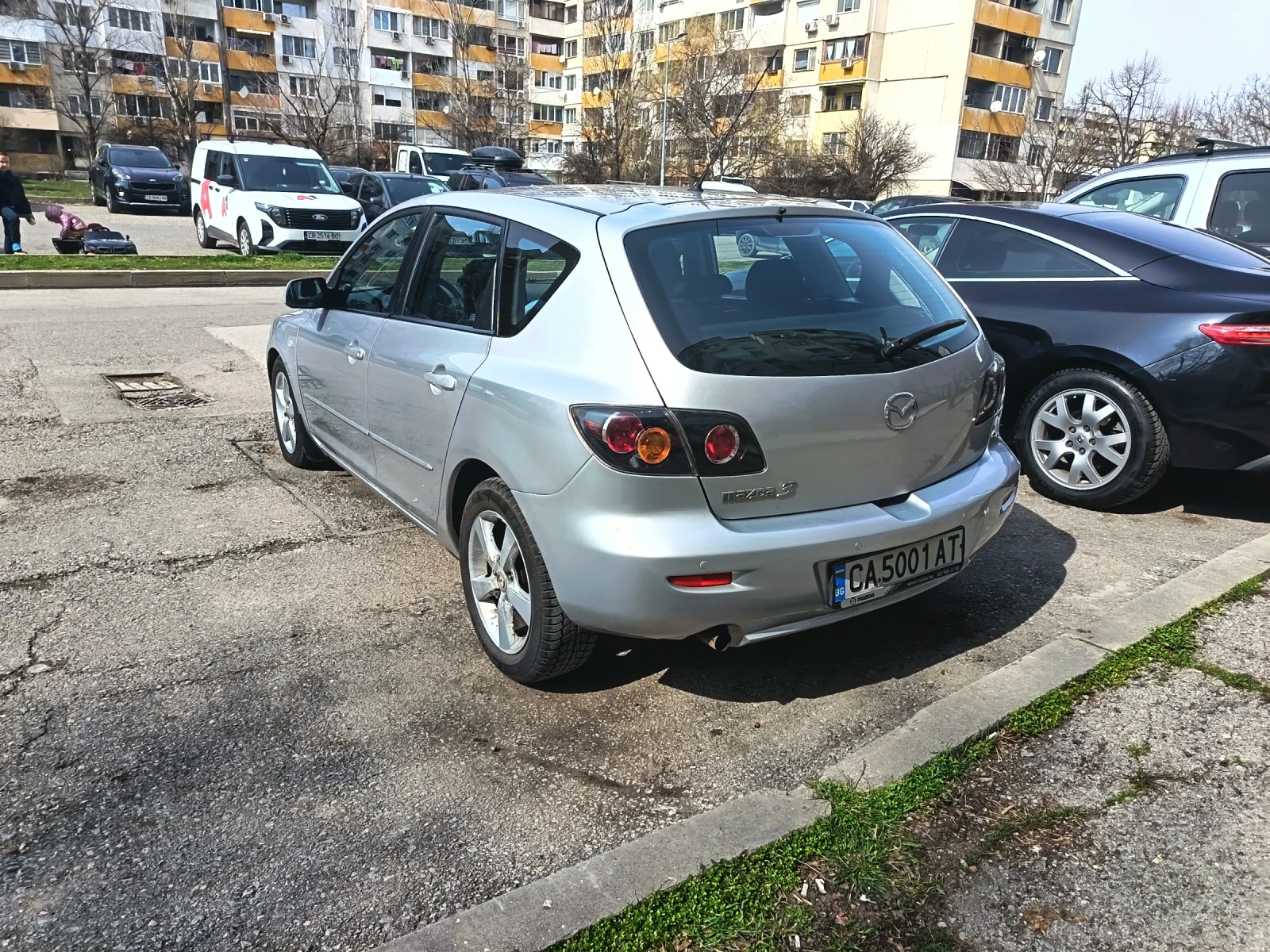 Mazda 3 1.6, снимка 4 - Автомобили и джипове - 53756534