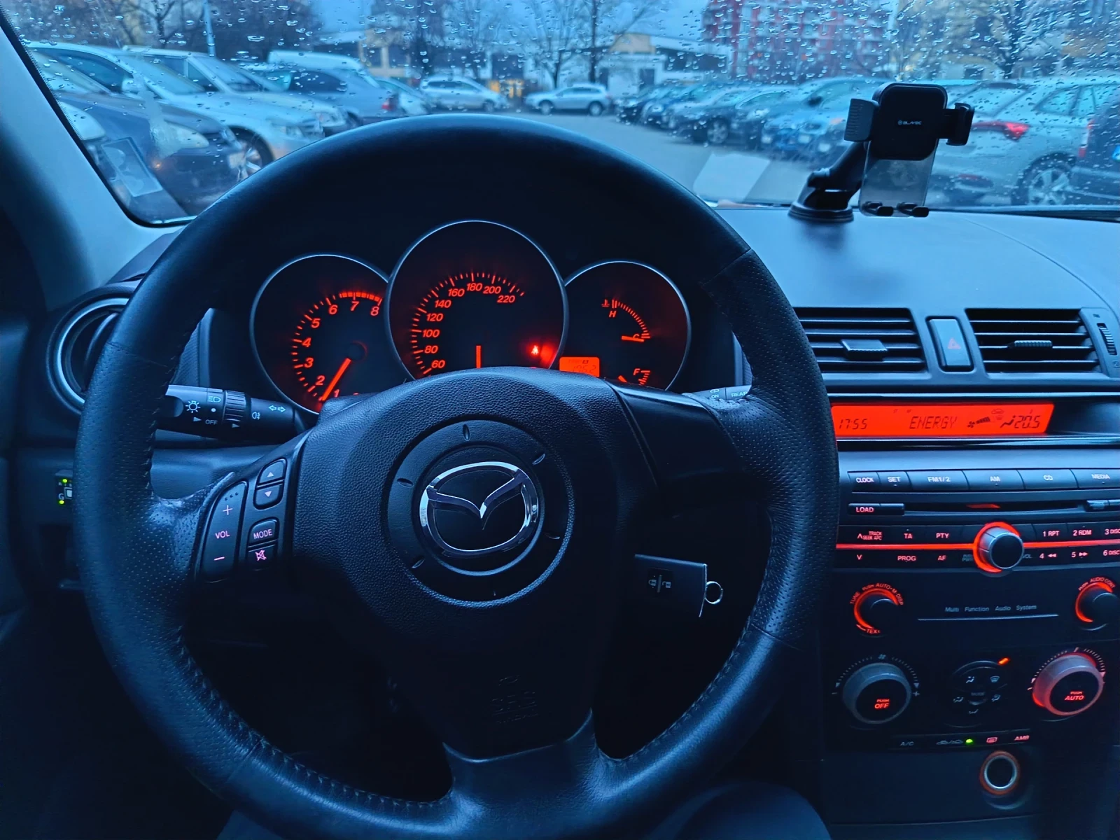 Mazda 3 1.6, снимка 12 - Автомобили и джипове - 53756534