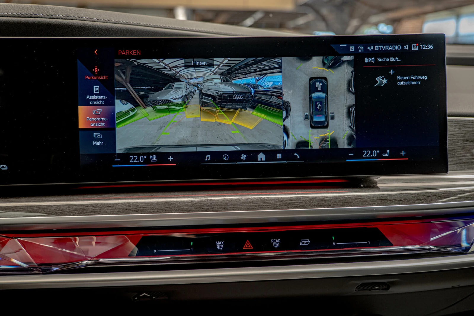 BMW 750 E/xDrive/SKY Lounge/INDIVIDUAL/Bowers & Wilkins/Au, снимка 14 - Автомобили и джипове - 53837376